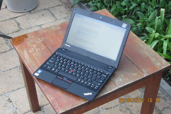 Slackware Linux on a Lenovo ThinkPad X121e